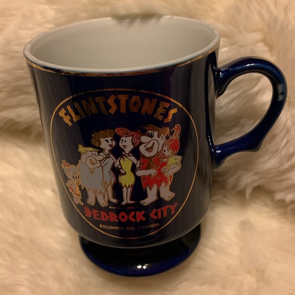 Flinstones Bedrock city vintage mug 8oz 1 cup - Picture 3 of 11